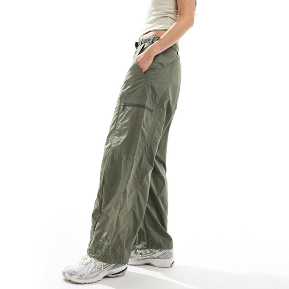 ISO!! Gramicci loose balloon wide leg pants size small - Picture 2 of 2